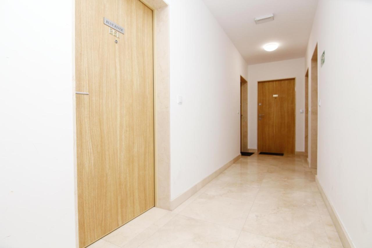 Blue River - Pulaskiego A - Private Apartment فروتسواف المظهر الخارجي الصورة