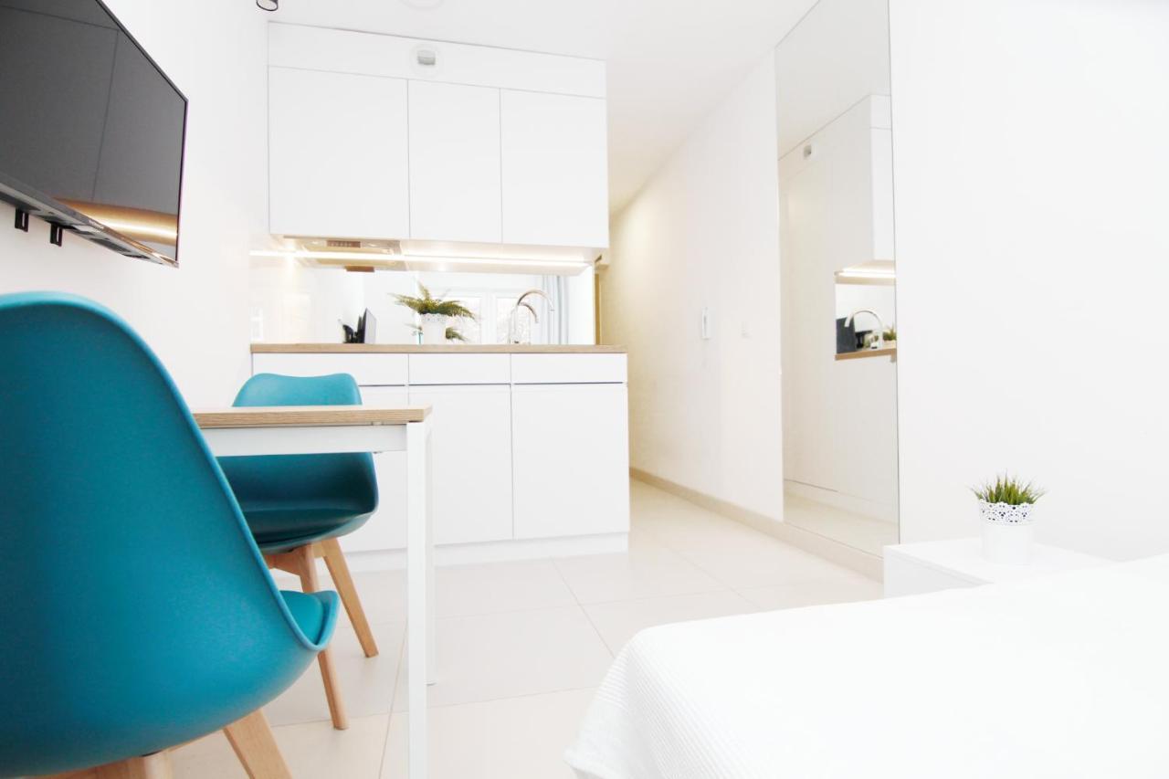 Blue River - Pulaskiego A - Private Apartment فروتسواف المظهر الخارجي الصورة